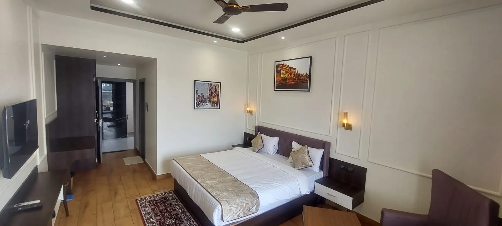 Sunset View Room